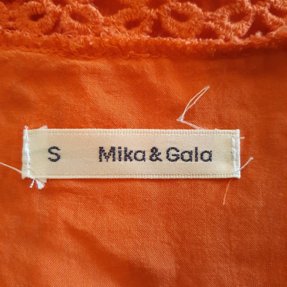 Mika & Gala lace cold shoulder dress small *D - Picture 3 of 5